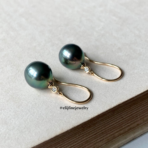 Tahitian Pearl Hook 18K Yellow Gold Earrings